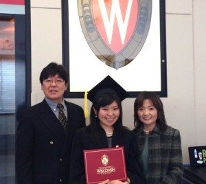 Yamamoto_grad2013-480x430